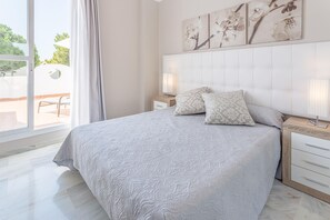 2 bedrooms - Marbella Resort 3 Pool Whirlpool Sauna (Marbella)