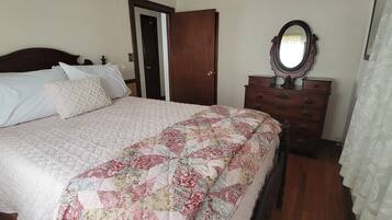 3 chambres, fer et planche Ă  repasser, Wi-Fi, draps fournis