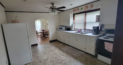 Charming 3-bedroom house near ball park in quiet neighborhood