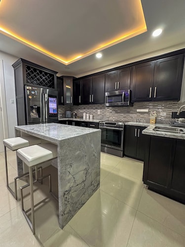 Spacious 3-bedroom apartment Kingston Jamaica - SLuxe City Haven