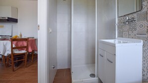 Fridge, stovetop, cookware/dishes/utensils