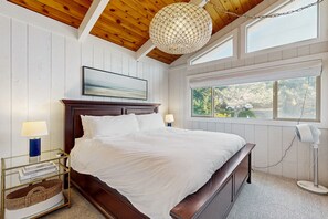 2 soverom, strykejern/-brett, wi-fi og sengetøy