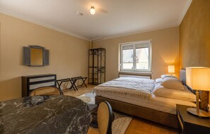 5 Schlafzimmer, kostenloses WLAN, Bettwäsche