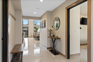 Interior - Luxurious Modern home Built in 2024 On the channel of Lake Winneconne (Winneconne)