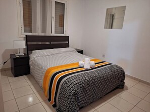 Appartement | 2 chambres, fer et planche à repasser, Wi-Fi gratuit, draps fournis