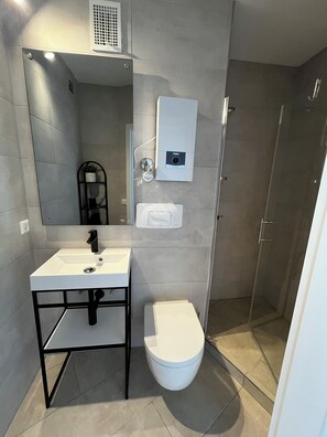 Shower, towels, soap