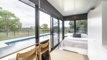 1 habitación, escritorio, wifi gratis y ropa de cama