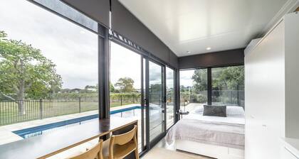 Modern Country Living near Town Centre