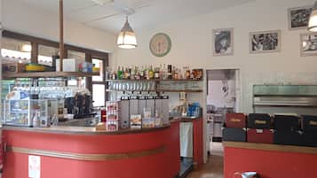Chalet | Bar (on property)
