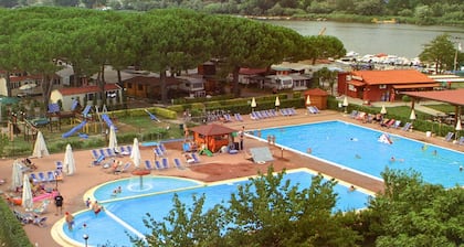 Cinque Terre Campsite Chalet 328 Near the sea