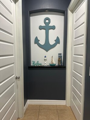 Interior - Cozy 3-bedroom condo in enjoyable South Padre Island with Pool ,WiFi -Downstairs (South Padre Island)