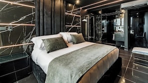 Zimmersafe, schallisolierte Zimmer, Bügeleisen/Bügelbrett