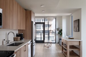 3 Bedroom Apartment (Self Check-in with Virtual Front Desk) | Private kitchen | Fridge, microwave, oven, stovetop