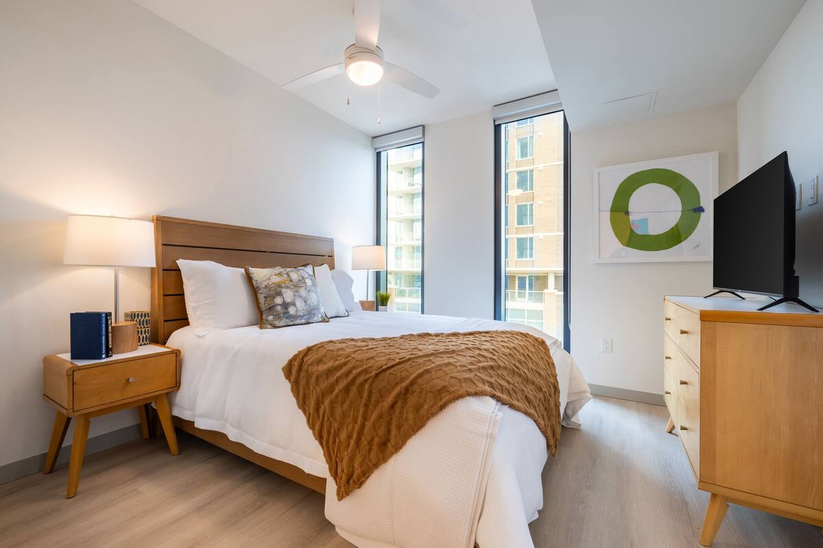 Individually decorated, individually furnished, free WiFi, bed sheets