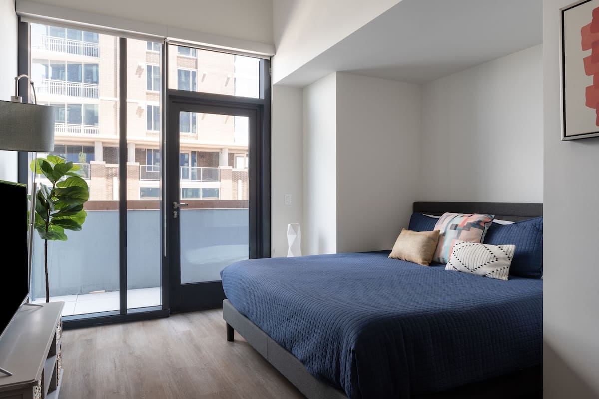 Studio Apartment, Queen Bed (Self Check-in with Virtual Front Desk)