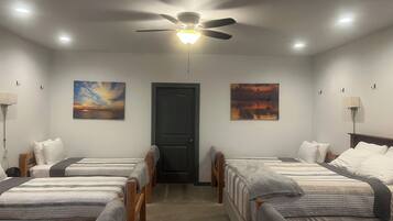 1 bedroom, WiFi, bed sheets