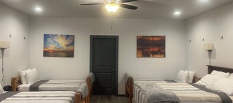 Fishing & Hunting Lodge  Tons of Parking for Boats & Trailers  Port O’Connor