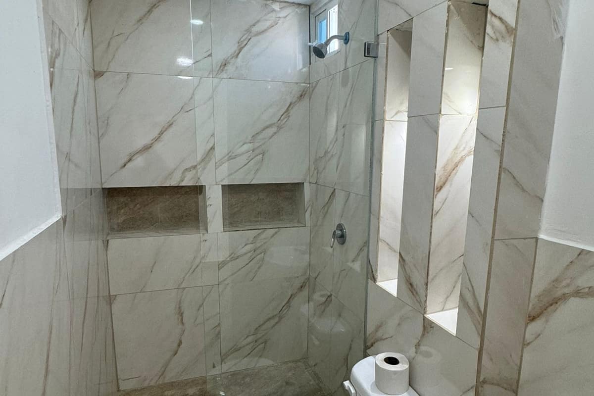 Suite Affaires, 1 chambre | Salle de bain