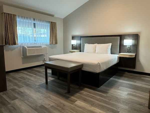 1 bedroom, desk, iron/ironing board, free WiFi - #505 Pine Grove Executive Suites
Newly Renovated Extended Stay Port Huron (Port Huron)