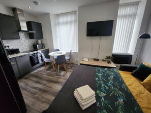 Apartamento | 1 quarto, ferros/tábuas de passar roupa, Wi-Fi de cortesia