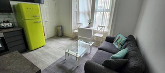 3-bedroom Apartment by Eden Project - Free Parking