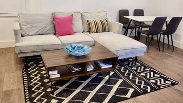 Apartment | Living area