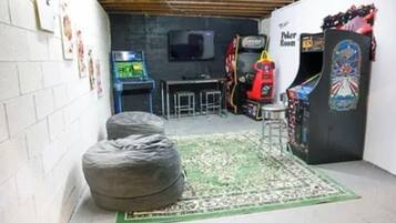 Spielezimmer
