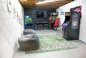Spielezimmer