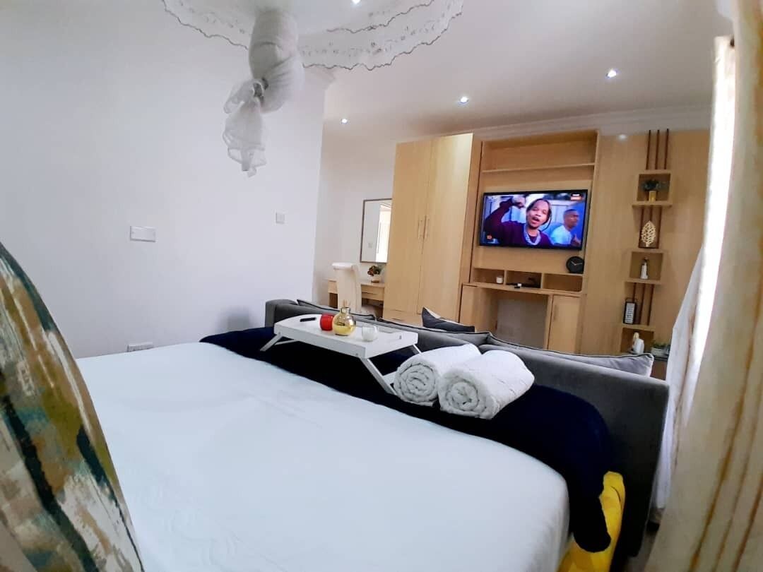 House | 3 bedrooms, iron/ironing board, free WiFi, bed sheets