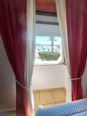 3 bedrooms, iron/ironing board, WiFi, bed sheets - Casa da Avenida. (Lagos)