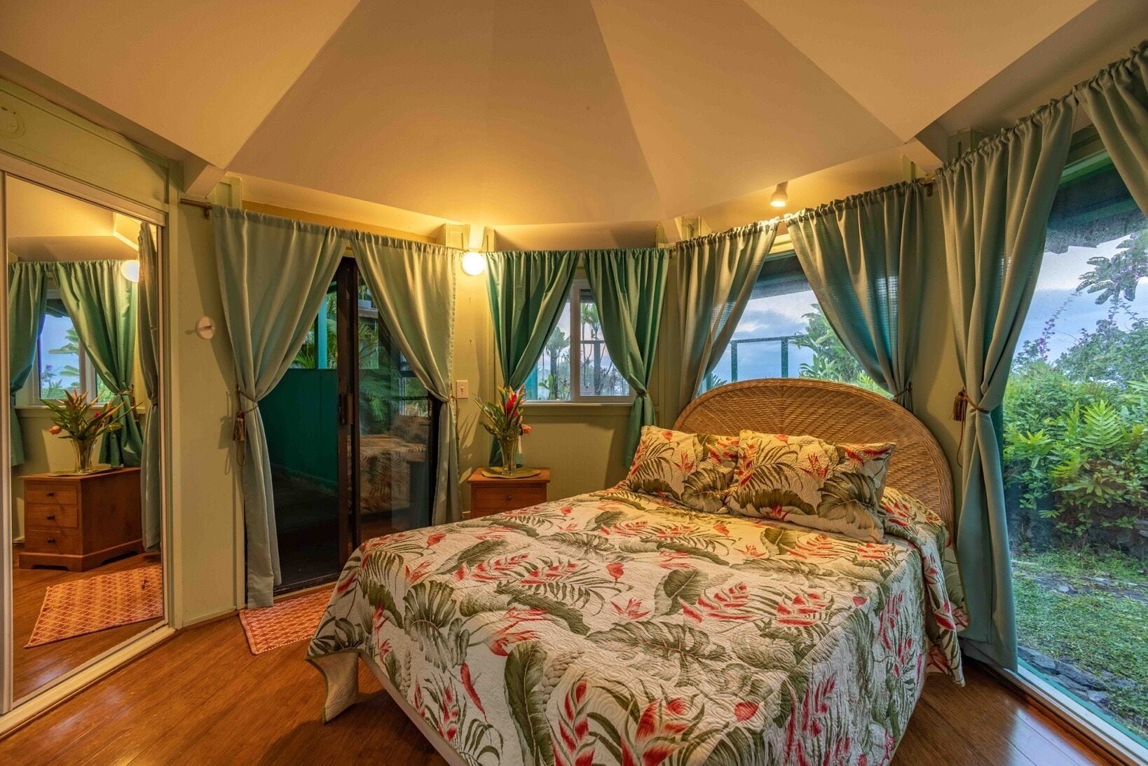 Deluxe Room, Partial Ocean View | In-room safe, free WiFi, bed sheets