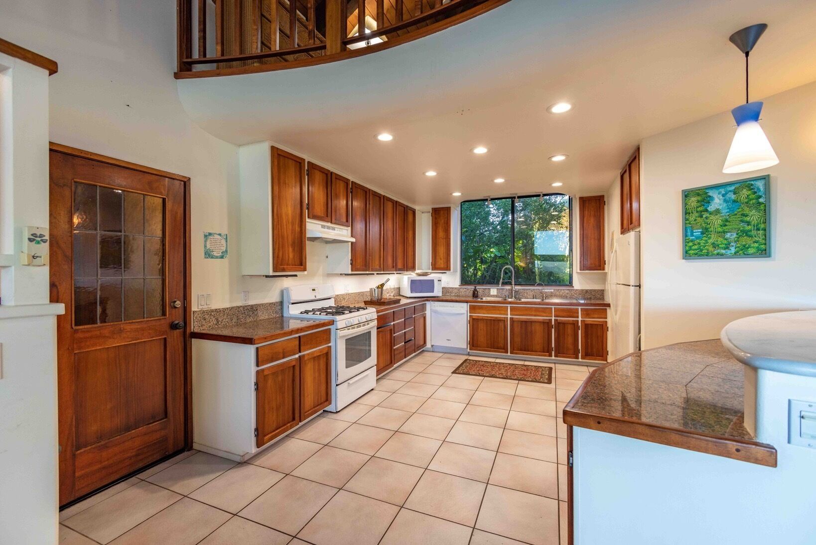 Family Room, Multiple Beds, Ocean View | Private kitchen