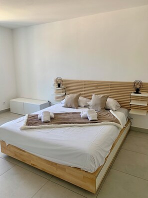 3 bedrooms, WiFi, bed sheets