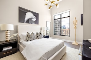 2 bedrooms, desk, iron/ironing board, WiFi