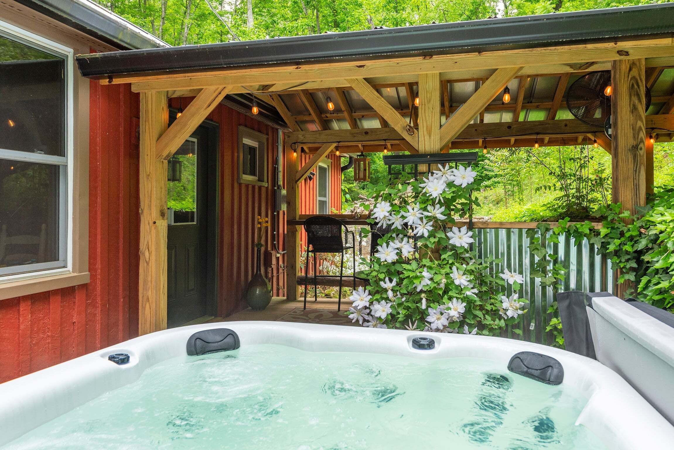 Outdoor spa tub