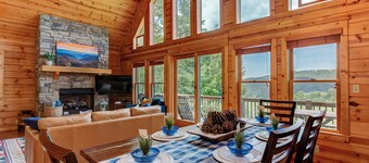 Raven Cliff - Mountain Views/7 Person Hot Tub