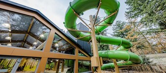 Comfortable Tent Lodge With Veranda