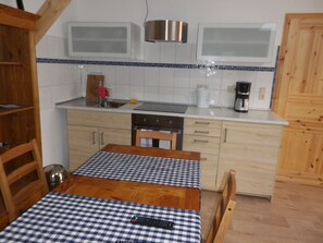 Fridge, oven, stovetop, coffee/tea maker - Hop chamber in the heart of the Schorfheide (Chorin)