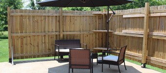 Charming 3-bedroom house with private patio, 20min to dwntn Nashville/ Airport