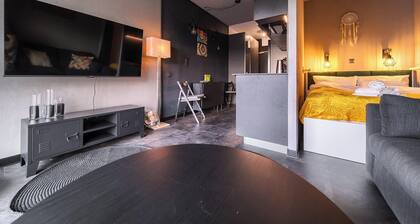 Magnolia Modern Studio