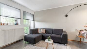 Cottage | Living area