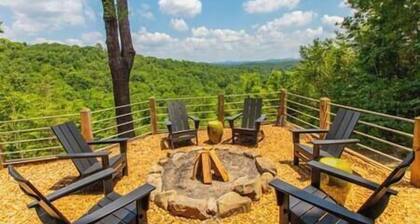 Luxury Renovated | Lake & Mountain Views | Hot Tub