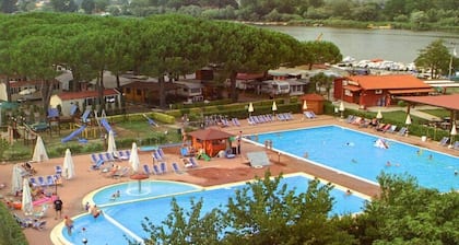 Cinque Terre campsite chalet 328 near the sea