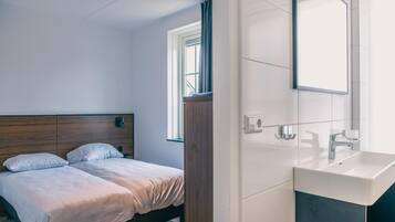 Villa | 3 bedrooms, individually furnished, bed sheets