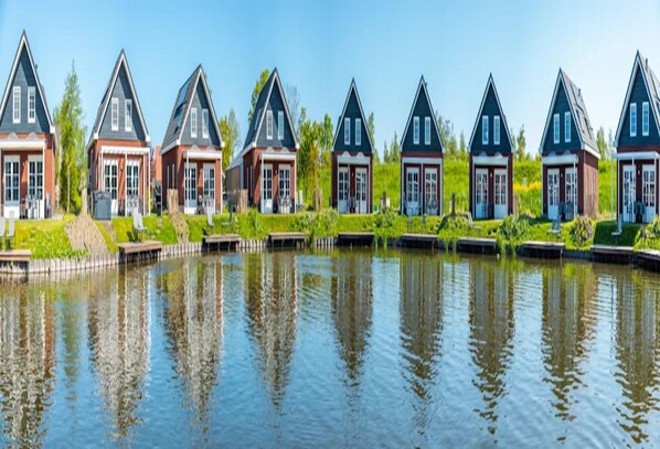 Villa | Exterior - Sustainable Water Villa With Sauna (Medemblik)