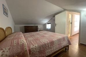2 Schlafzimmer, Reisekinderbett, WLAN