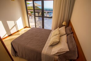 4 bedrooms, desk, iron/ironing board, free WiFi