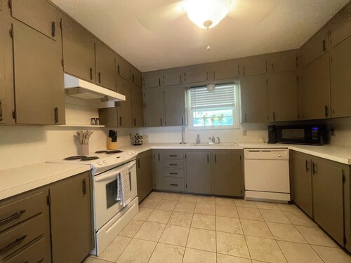 Spacious home near medical / college
