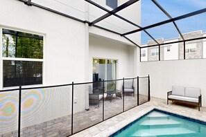 Pool - Glistening new townhouse with lanai, amazing pool, AC, & washer/dryer (Davenport)