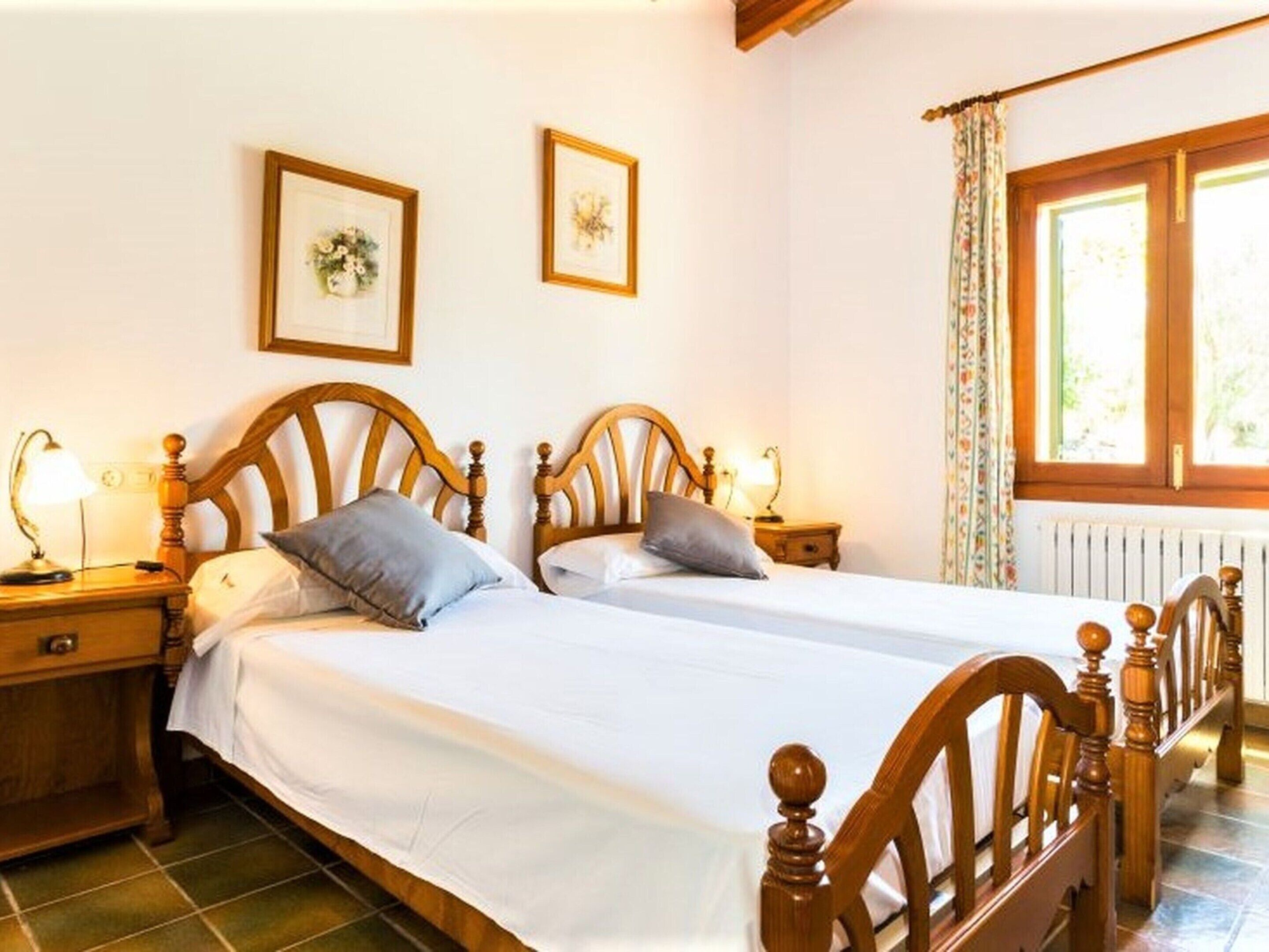 Villa | 5 bedrooms, individually furnished, iron/ironing board
